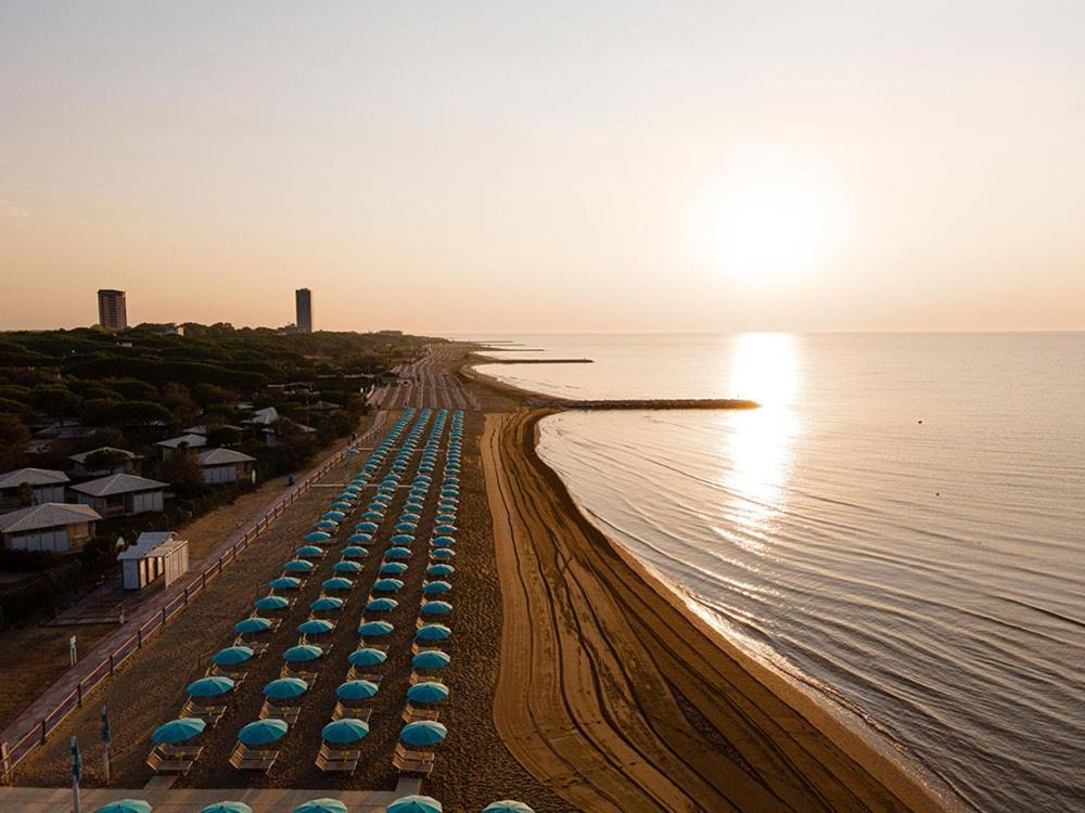 Estivo Premium Deluxe Mobile Homes On Camping Malibu Beach Lido di Jesolo Exterior photo